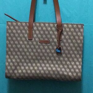 East West Tote nwot